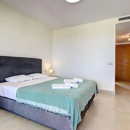 In The Exclusive Samara Resort, Daire Marbella