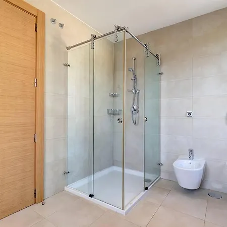 In The Exclusive Samara Resort, Daire Marbella